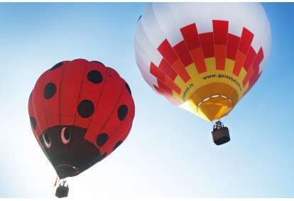 Skrydis oro balionu virš Siguldos