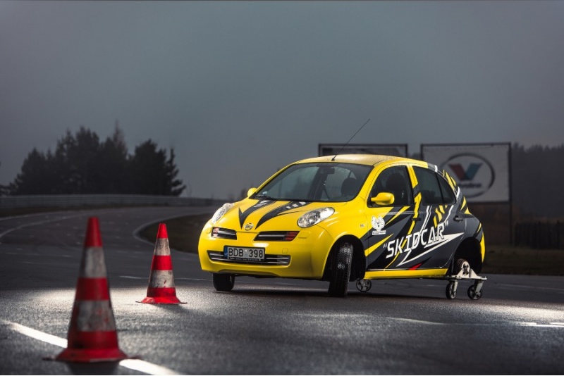 Slydimo pamoka su SKIDCAR automobiliu Kaune