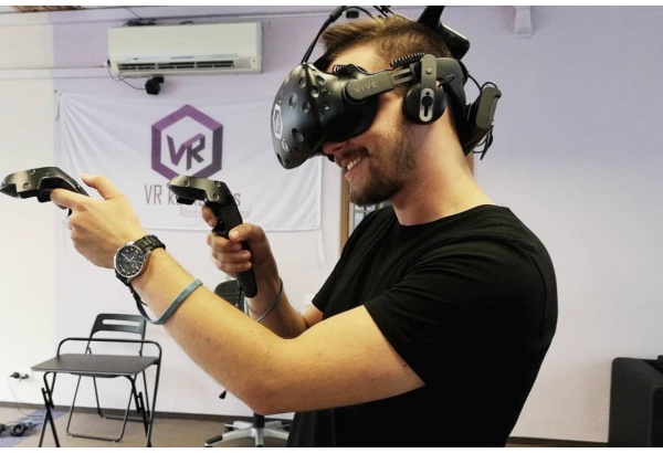 Apsilankymas virtualios realybės kambaryje 1-6 asmenims Vilniuje