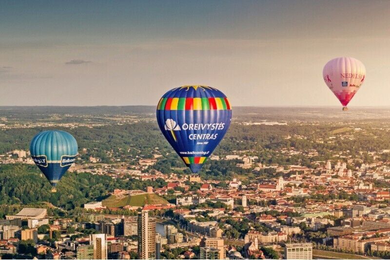 Skrydis oro balionu virš pasirinkto miesto su „Oreivystės centru“ 