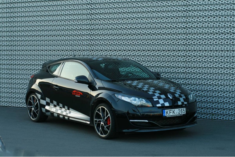 Ekstremalus pasivažinėjimas su „Renault Megane RS 265“ Nemuno žiede