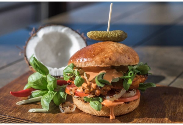 Apsilankymas burgerių restorane „Pelėdinė“ Kaune