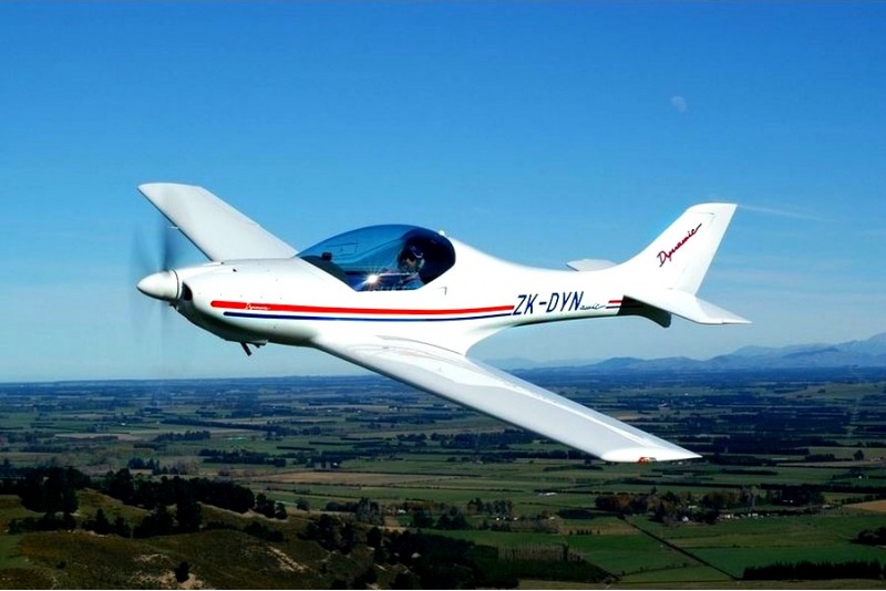 Nepamirštamas skrydis lėktuvu su galimybe pilotuoti virš Trakų ir Kernavės