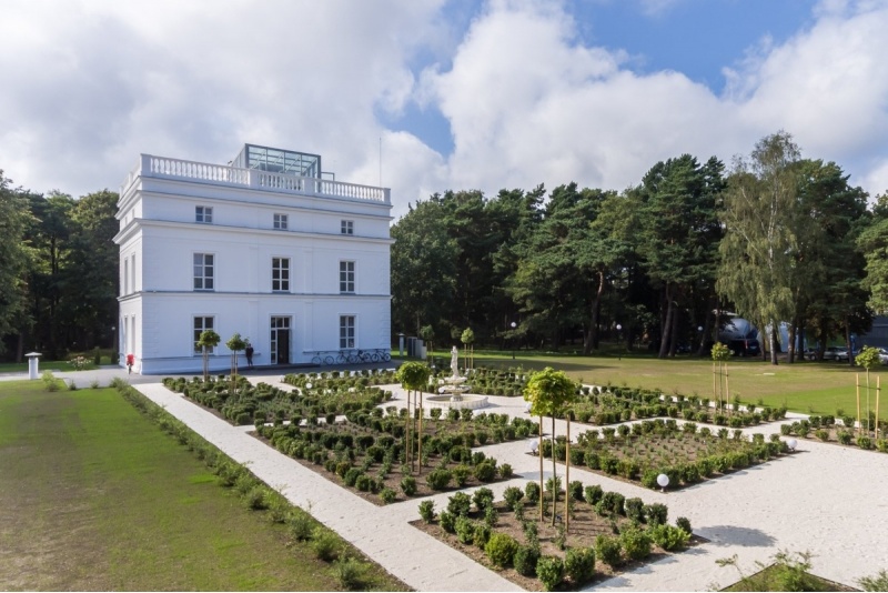 Prabangus poilsis su 9 patiekalų vakariene dviem „Vila Komoda“ Palangoje