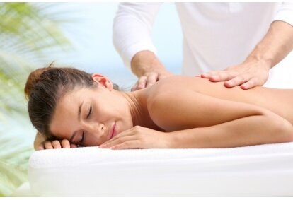 Atpalaiduojantis gydomasis nugaros masažas
