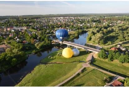 Privatus skrydis oro balionu dviem virš Vilniaus arba Trakų