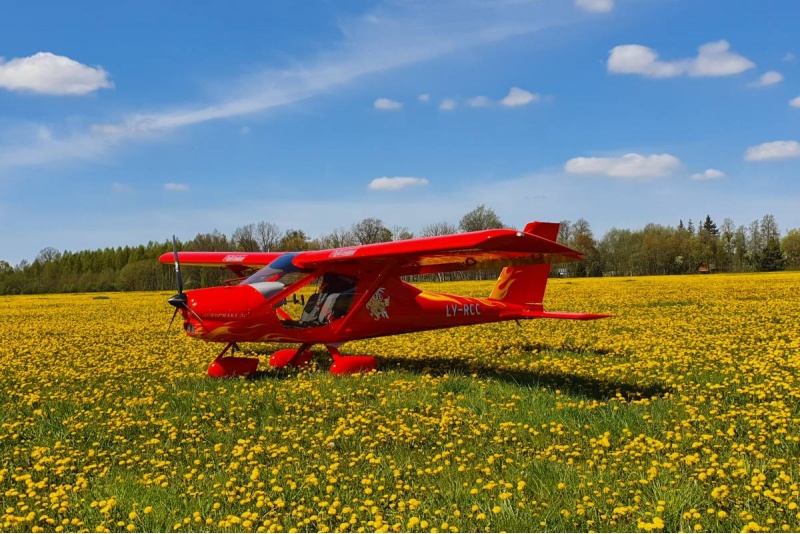 Imkitės lėktuvo piloto vaidmens – bandomąjį skrydį lėktuvu Aeroprakt-32