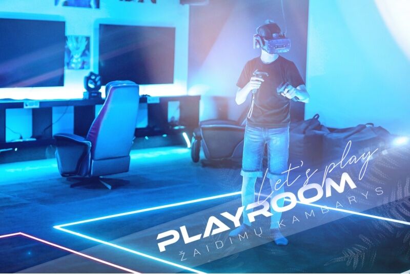 Virtualios realybės žaidimas „Playroom“ žaidimų kambaryje