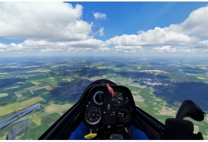 Lėktuvo pilotavimo pamoka virš Telšių su profesionaliu pilotu