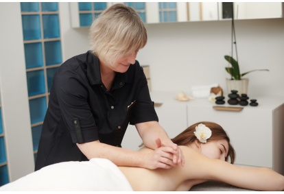 Atpalaiduojantis viso kūno masažas salone „Aušros Medi SPA“ Kaune