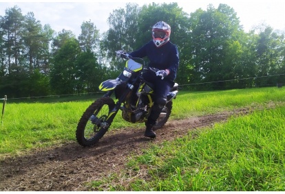 Pasivažinėjimas Enduro motociklu Trakų apylinkėse